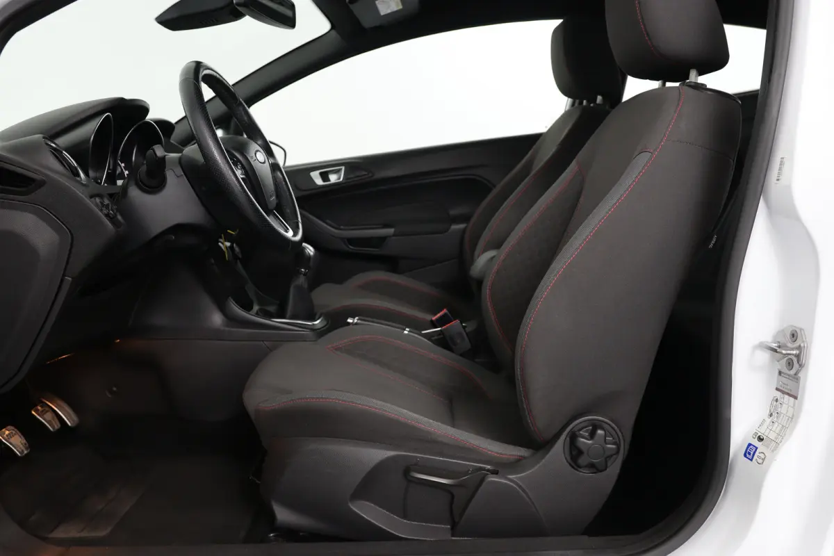 1.0 EcoBoost ST Line | DEALER OH! | CAMERA | NAVI | CLIMATE CTRL | CRUISE CONTROL | 17'' LMV | VOORRUIT VERWARMING