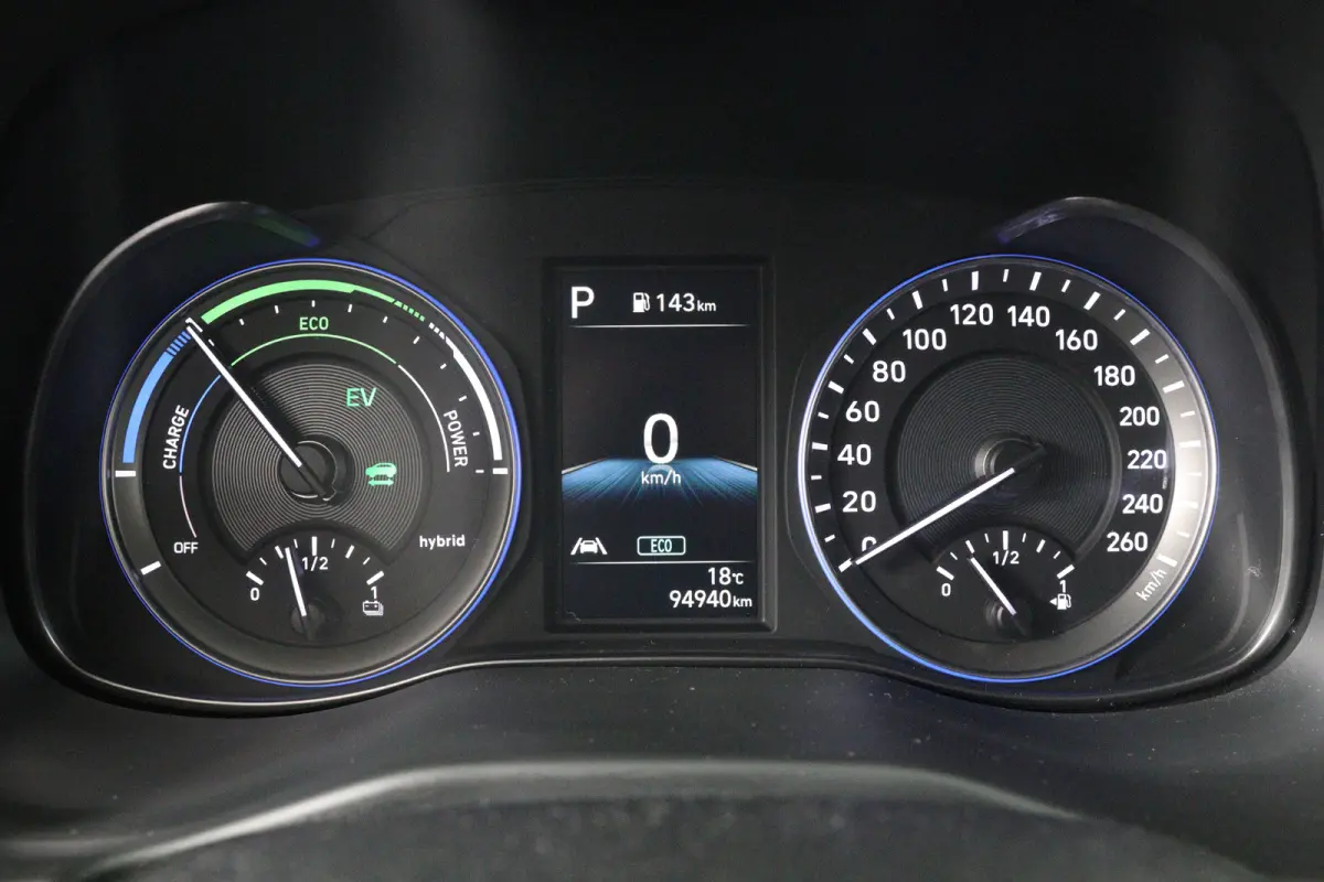 1.6 GDI HEV Comfort Smart | DEALER OH! | ADAPTIVE CRUISE | PREMIUM AUDIO | CAMERA | CARPLAY | CLIMATE CONTROL