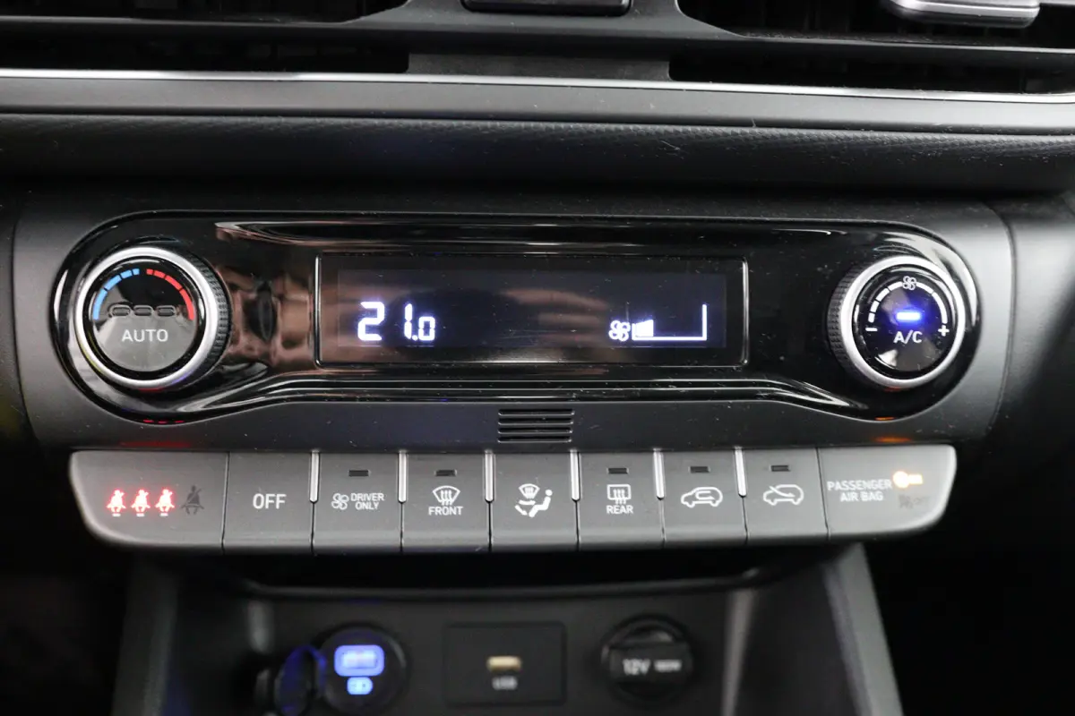 1.6 GDI HEV Comfort Smart | DEALER OH! | ADAPTIVE CRUISE | PREMIUM AUDIO | CAMERA | CARPLAY | CLIMATE CONTROL