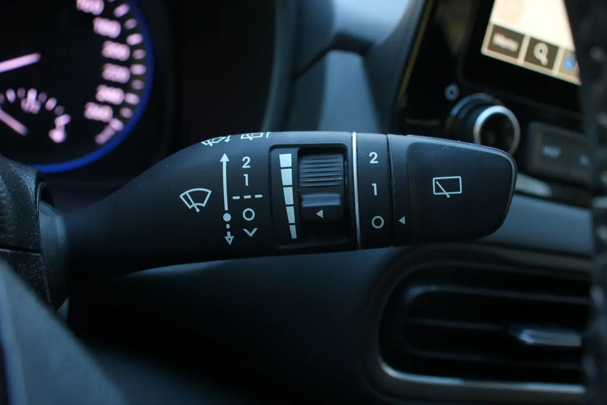 1.6 GDI HEV Comfort Smart | DEALER OH! | ADAPTIVE CRUISE | PREMIUM AUDIO | CAMERA | CARPLAY | CLIMATE CONTROL