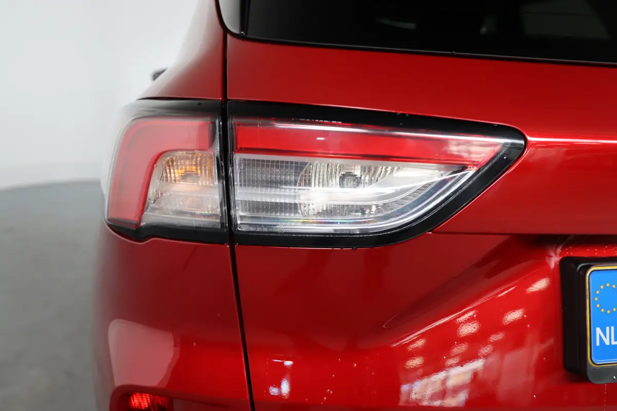 2.5 PHEV ST-Line | Achterbank verwarmd | Achteruitrijcamera | Apple Carplay/Android Auto|telefoonintegratie premium