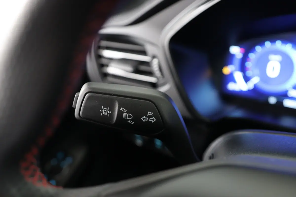 2.5 PHEV ST-Line | Achterbank verwarmd | Achteruitrijcamera | Apple Carplay/Android Auto|telefoonintegratie premium