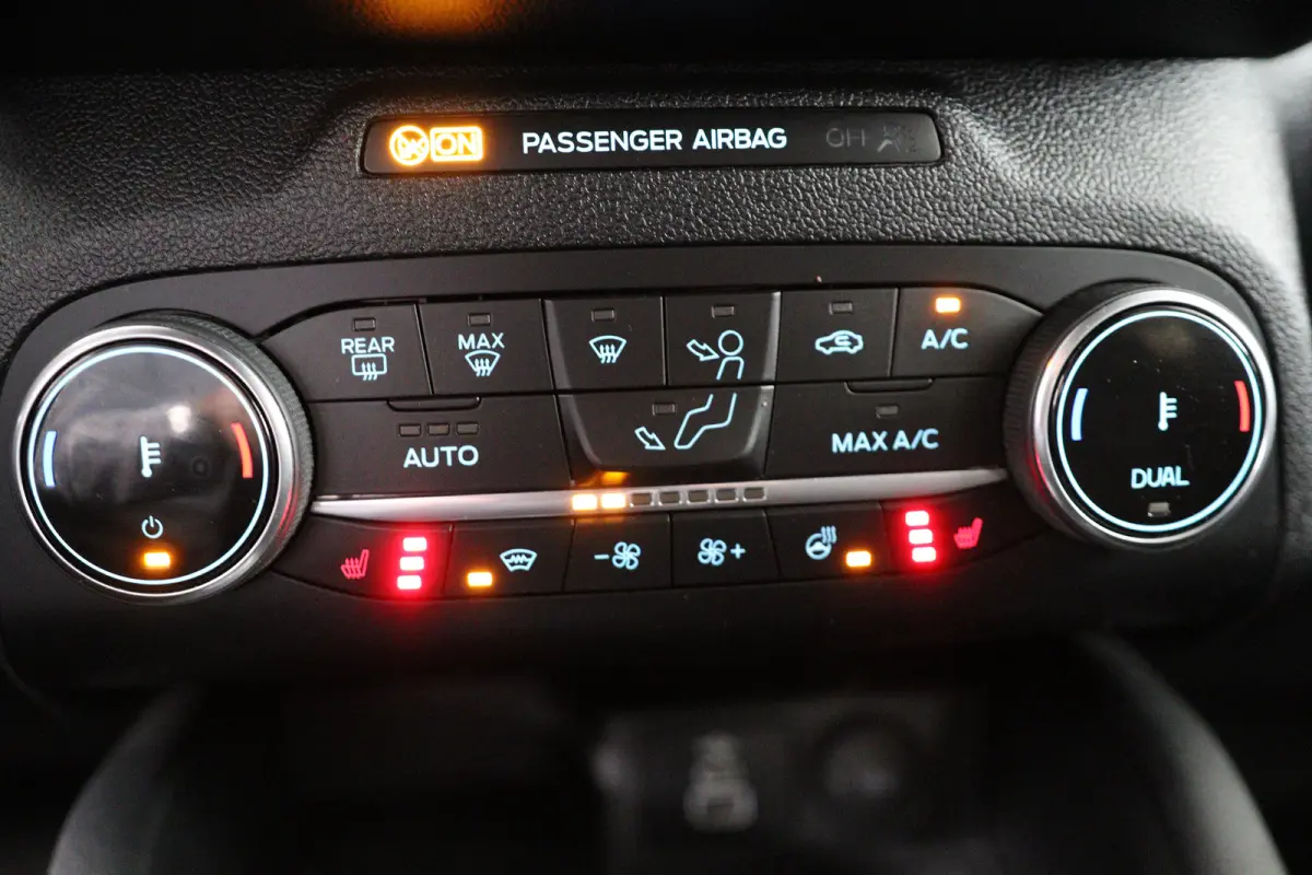 2.5 PHEV ST-Line | Achterbank verwarmd | Achteruitrijcamera | Apple Carplay/Android Auto|telefoonintegratie premium