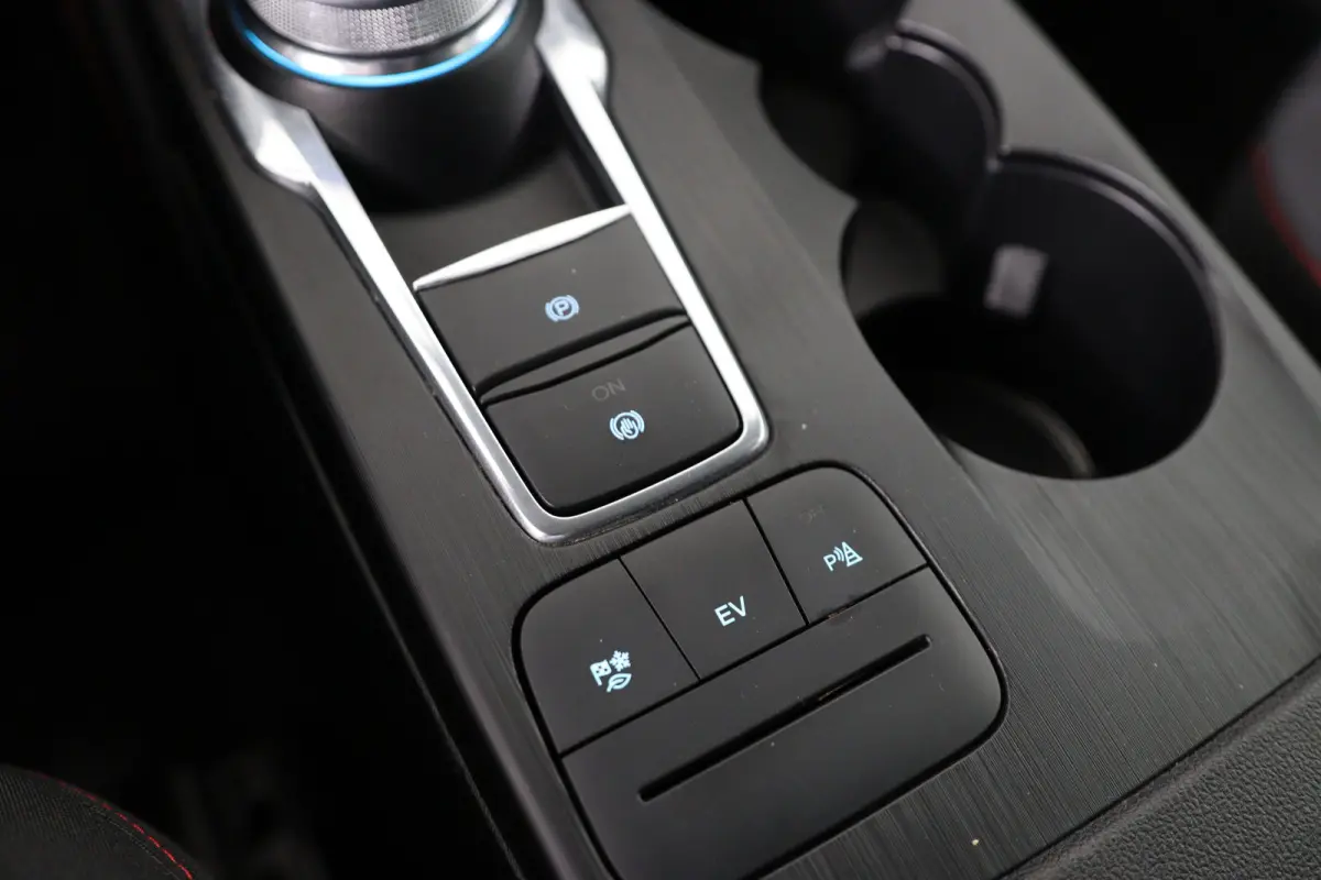 2.5 PHEV ST-Line | Achterbank verwarmd | Achteruitrijcamera | Apple Carplay/Android Auto|telefoonintegratie premium