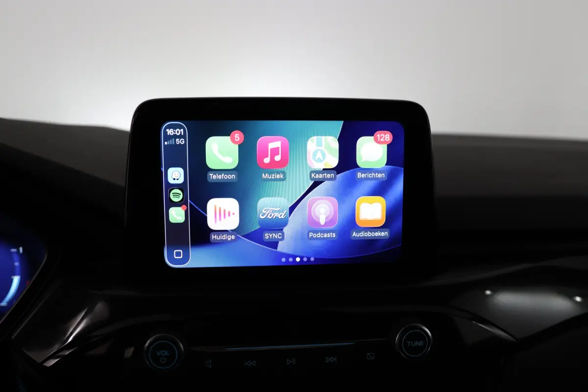 2.5 PHEV ST-Line | Achterbank verwarmd | Achteruitrijcamera | Apple Carplay/Android Auto|telefoonintegratie premium