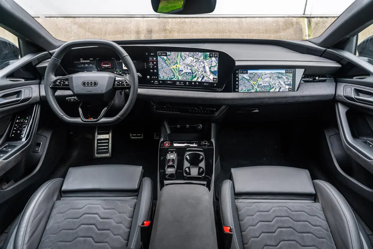 286pk S edition 83 kWh | Trekhaak | Scherm Passagier | Sportstoelen