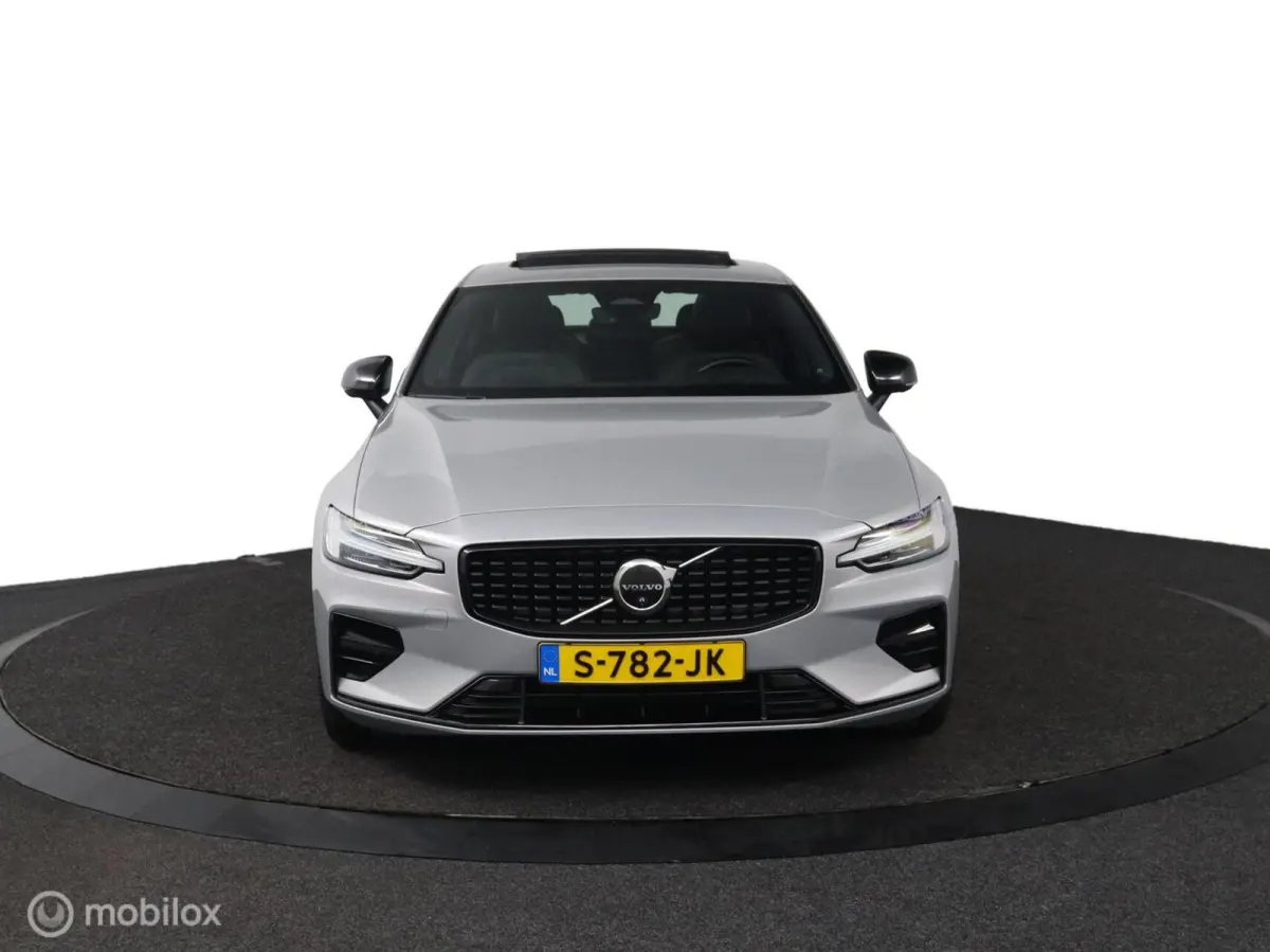 2.0 B4 Ultimate Dark SCHUIFDAK / HARMAN-KARDON / 360 CAMERA / DEALER O.H.