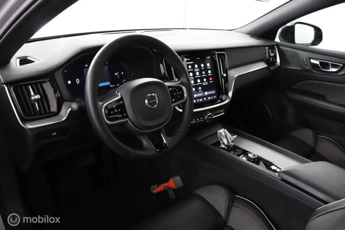 2.0 B4 Ultimate Dark SCHUIFDAK / HARMAN-KARDON / 360 CAMERA / DEALER O.H.