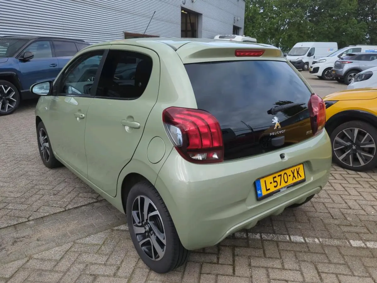 1.0 e-VTi Allure | Navi by app | Apple carplay | Camera | LED | Mistlampen | NL auto | 15.000km |
