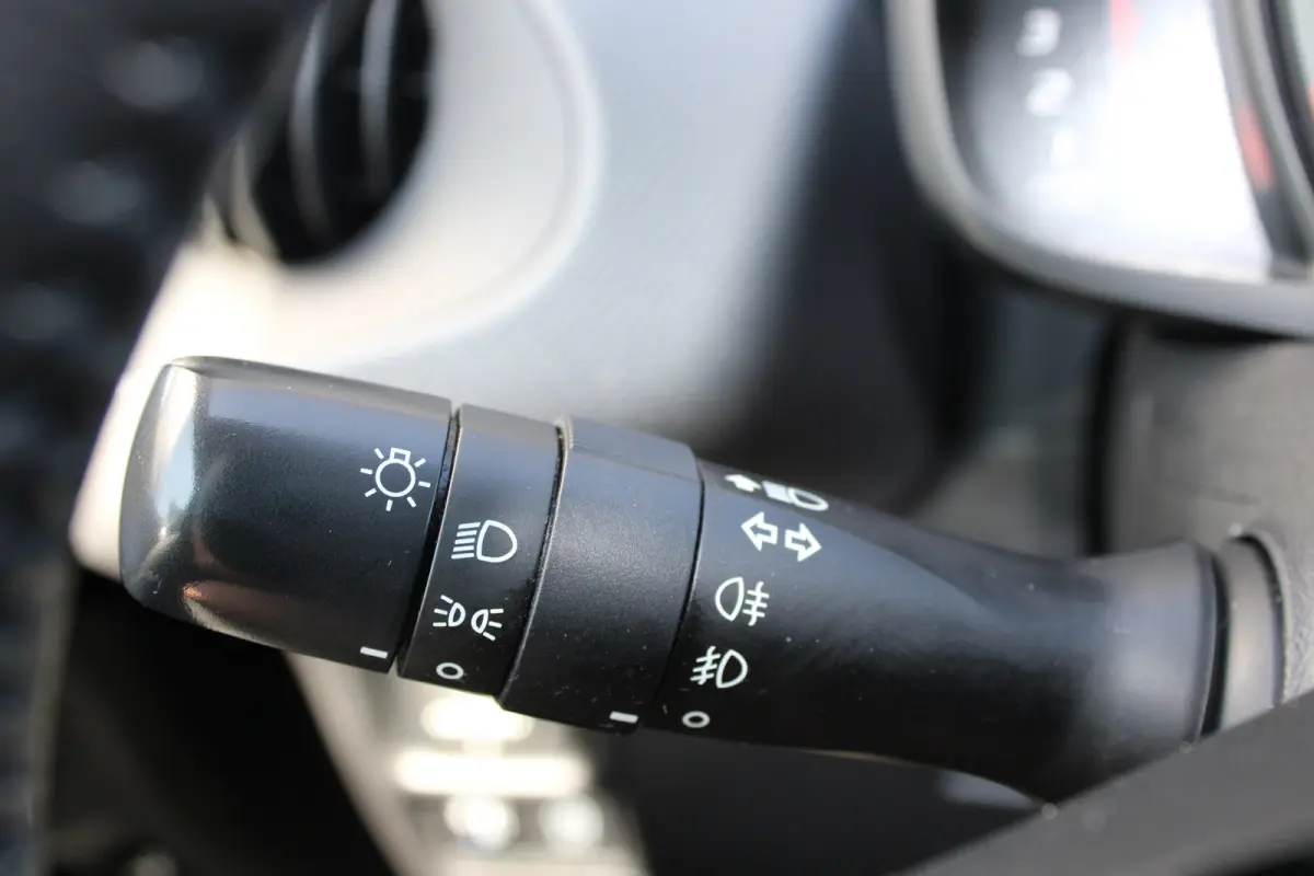 1.0 e-VTi Active | Airconditioning | Bluetooth | Mistlampen | Extra getinte ramen | NL auto | 42.000km |