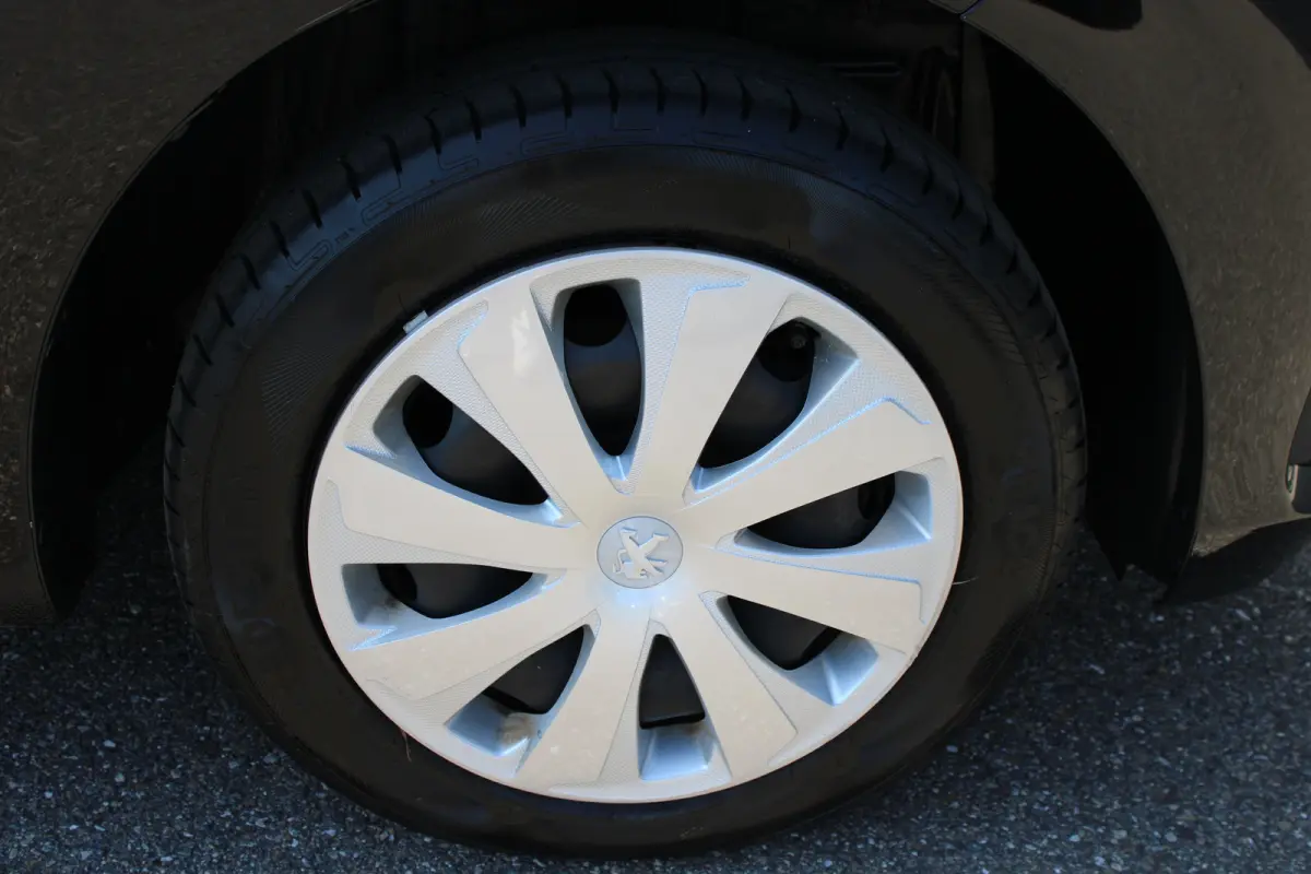1.0 e-VTi Active | Airconditioning | Bluetooth | Mistlampen | Extra getinte ramen | NL auto | 42.000km |