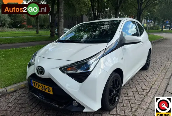 1.0 VVT-i x-play