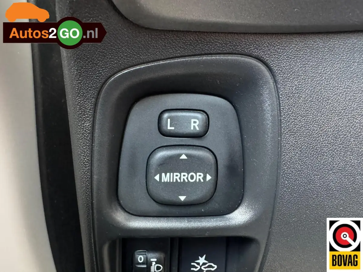 1.0 VVT-i x-play