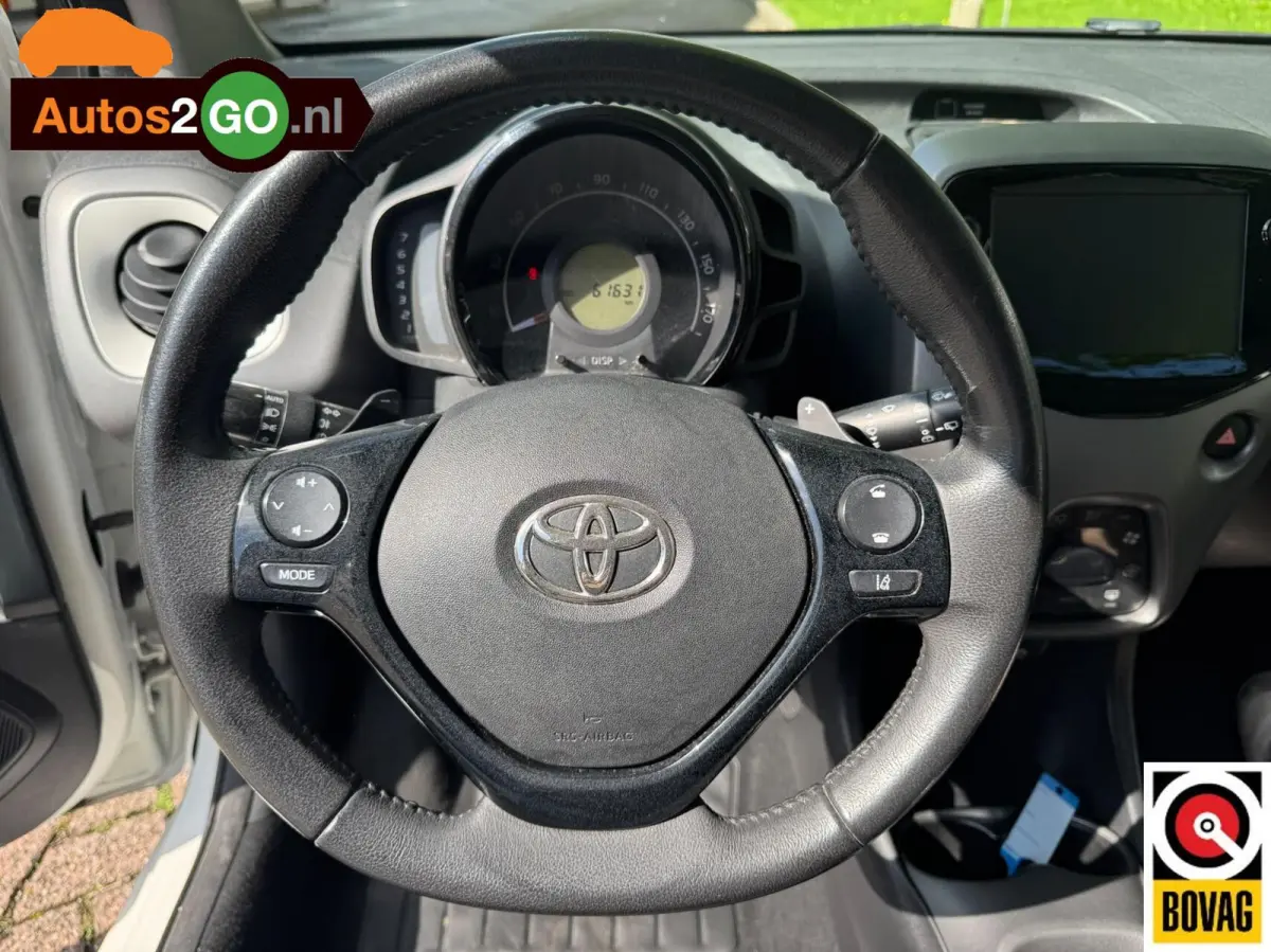 1.0 VVT-i x-play