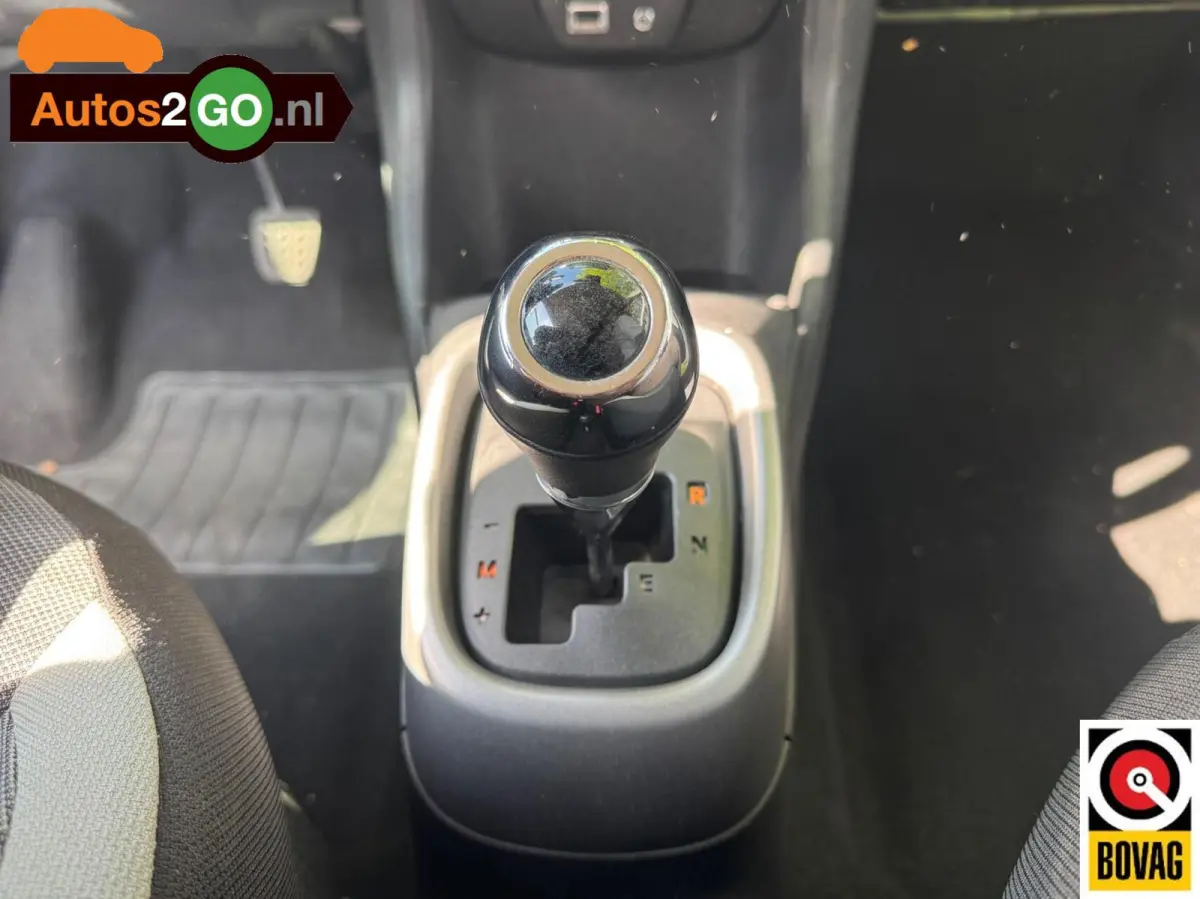 1.0 VVT-i x-play