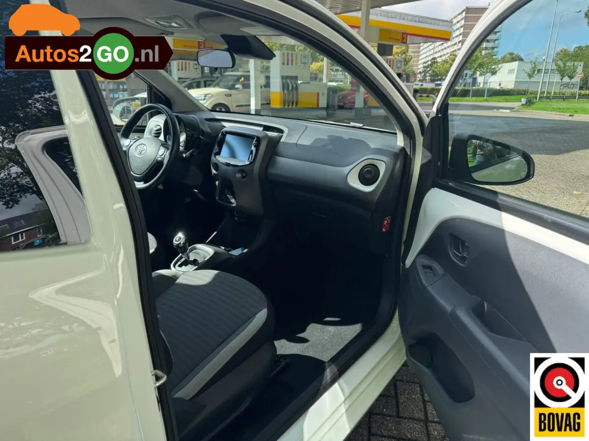 1.0 VVT-i x-play