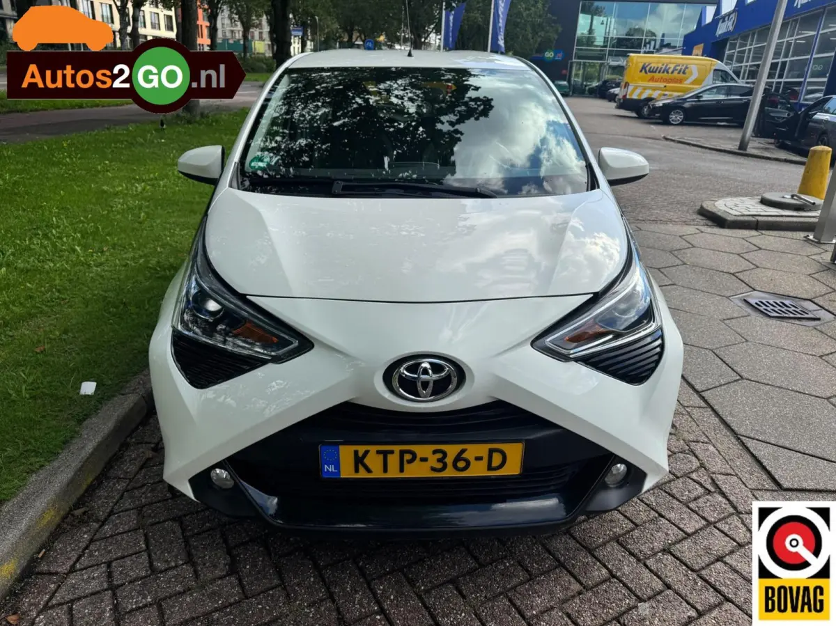 1.0 VVT-i x-play
