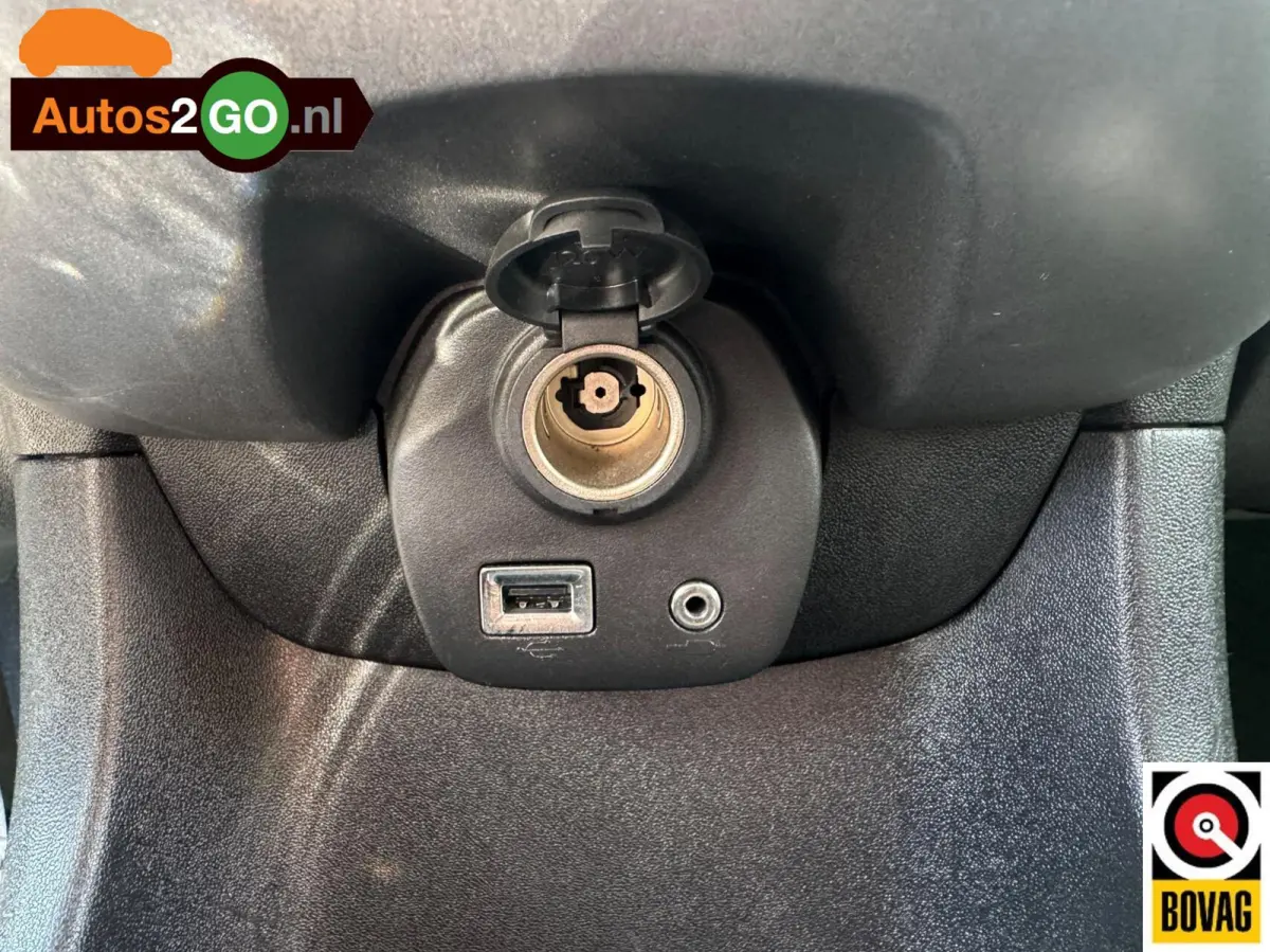 1.0 VVT-i x-play