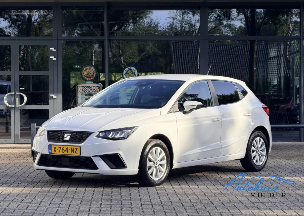 1.0 EcoTSI Style Business Connect | Carplay | Cruise | Stoelverwarming | Digital Cockpit | Led | Dealer Onderhouden