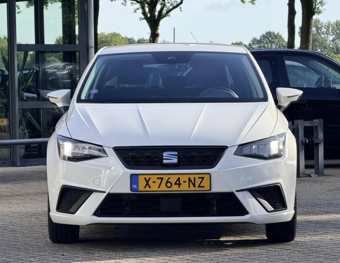 1.0 EcoTSI Style Business Connect | Carplay | Cruise | Stoelverwarming | Digital Cockpit | Led | Dealer Onderhouden