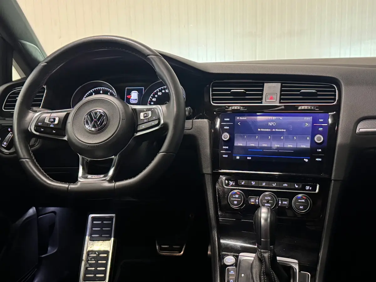 1.4 TSI Highline Business R | PANO | 3x R-LINE | CAMERA | DCC