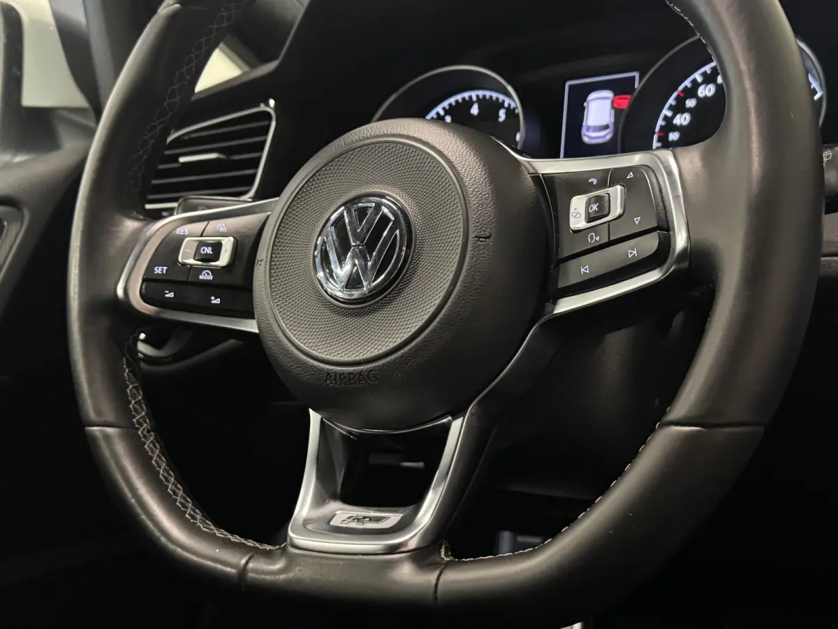 1.4 TSI Highline Business R | PANO | 3x R-LINE | CAMERA | DCC
