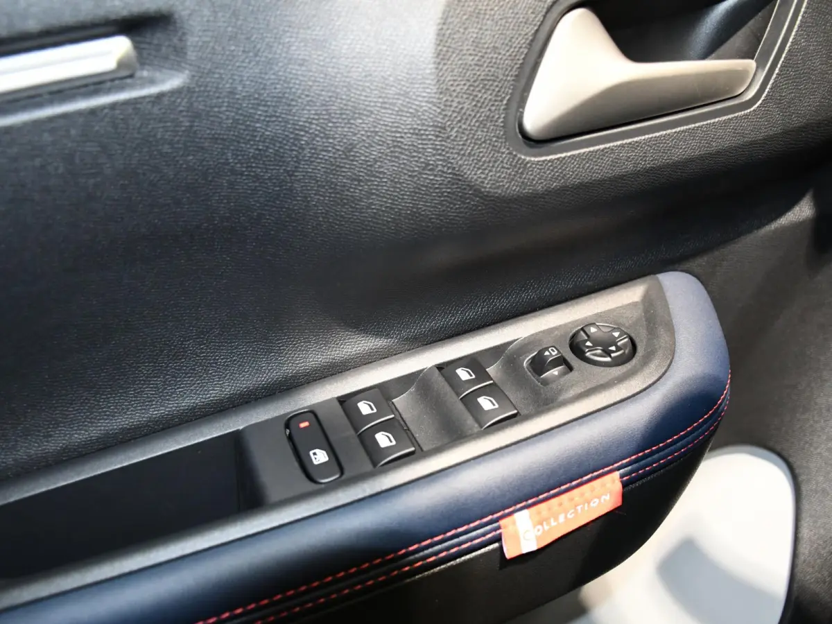 Plus 113pk Extended Range 54 kWh .