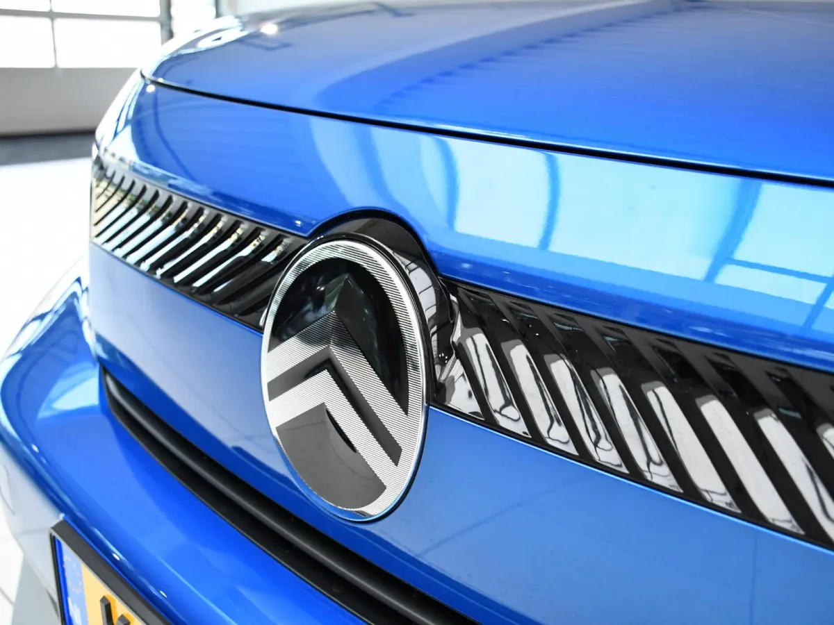 Plus 113pk Extended Range 54 kWh .