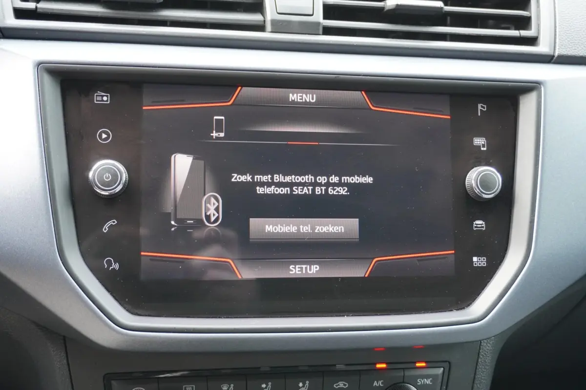 1.0 TSI 95pk Style Business Intense | Adaptive Cruise | Android Auto & Apple CarPlay | Clima | Draadloos Opladen Telefoon