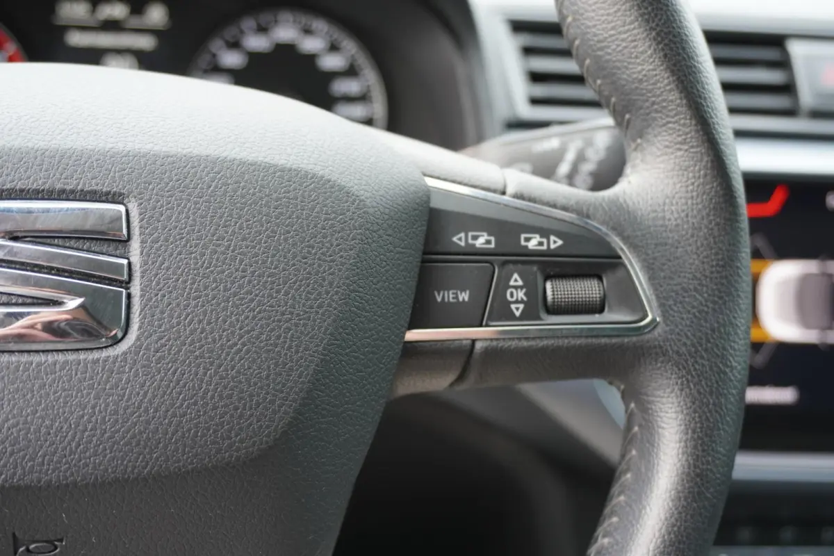 1.0 TSI 95pk Style Business Intense | Adaptive Cruise | Android Auto & Apple CarPlay | Clima | Draadloos Opladen Telefoon