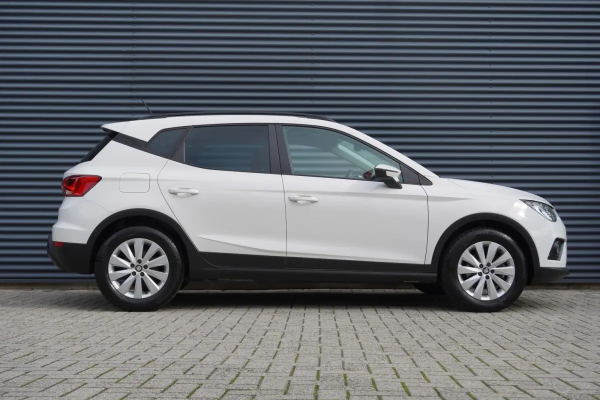 1.0 TSI 95pk Style Business Intense | Adaptive Cruise | Android Auto & Apple CarPlay | Clima | Draadloos Opladen Telefoon