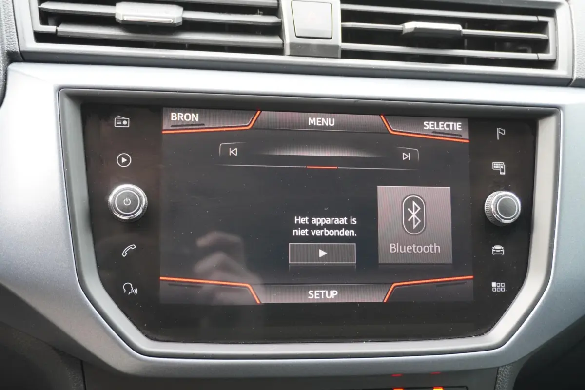 1.0 TSI 95pk Style Business Intense | Adaptive Cruise | Android Auto & Apple CarPlay | Clima | Draadloos Opladen Telefoon