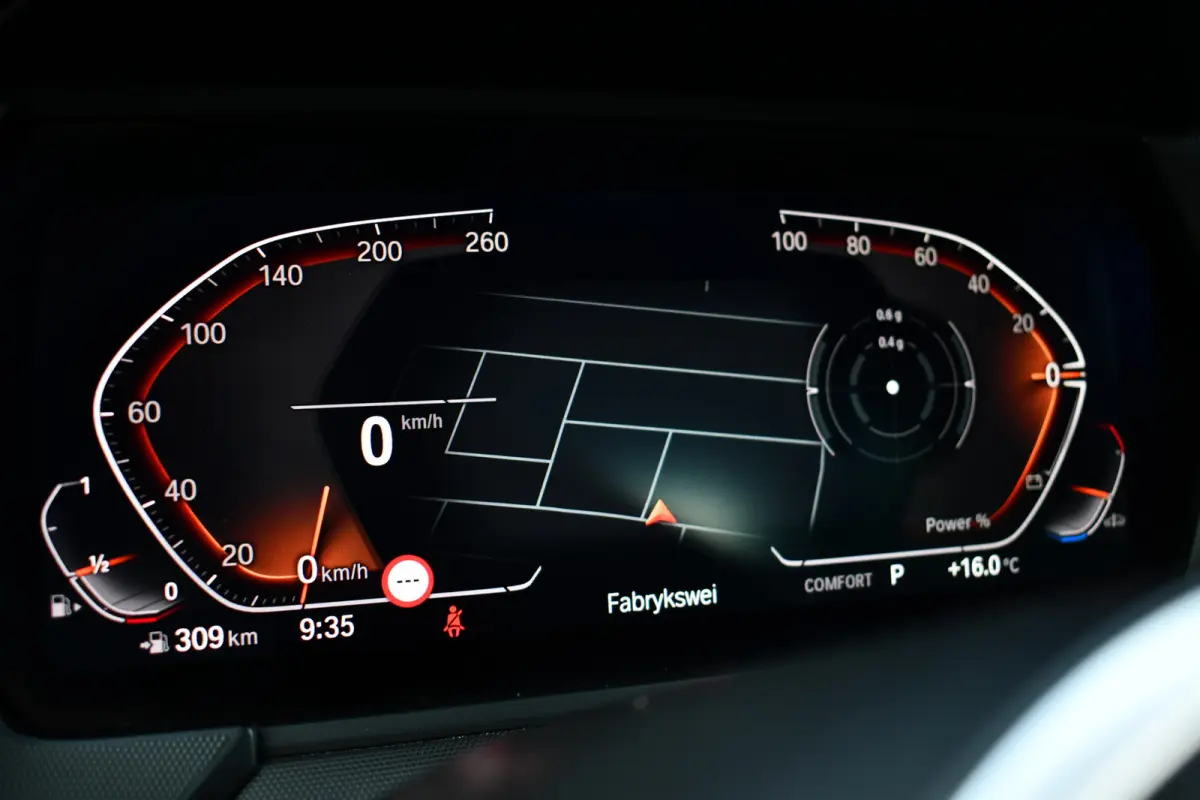 218i M-Sport Shadowline Trekhaak 18inch Live-cockpit Sfeerverlichting
