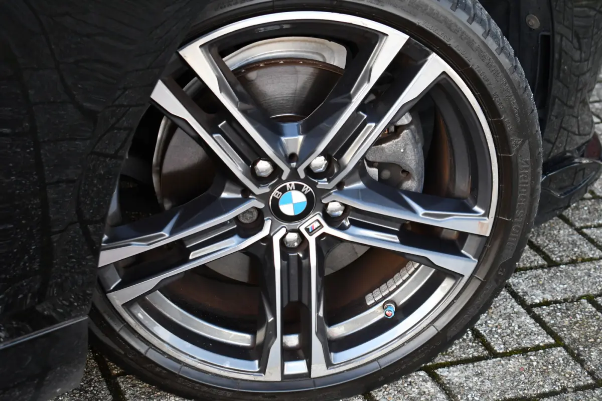 218i M-Sport Shadowline Trekhaak 18inch Live-cockpit Sfeerverlichting