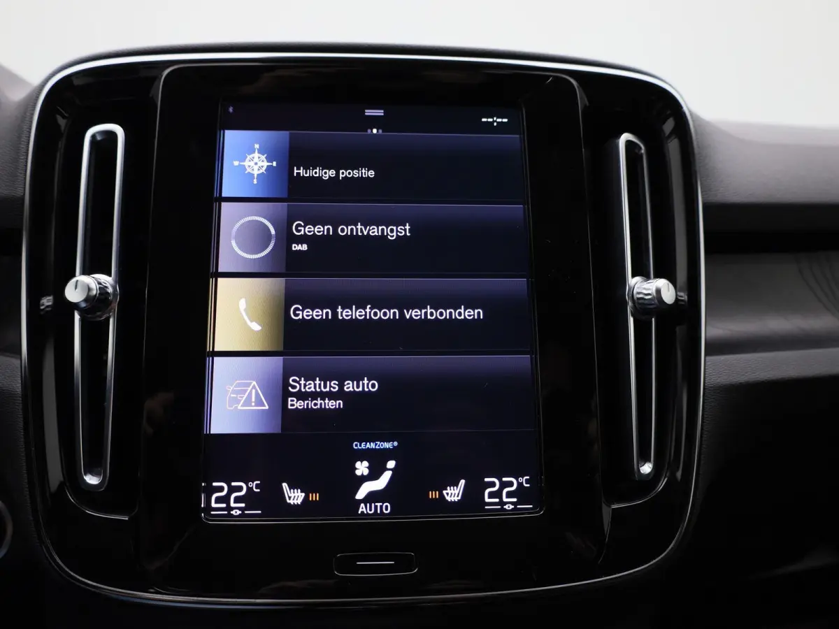 1.5 T4 Plug-in hybrid Plus Dark | LEER | HARMAN KARDON | CAMERA | COMFORTSTOELEN | STOELVERWARMING | NAVIGATIE |