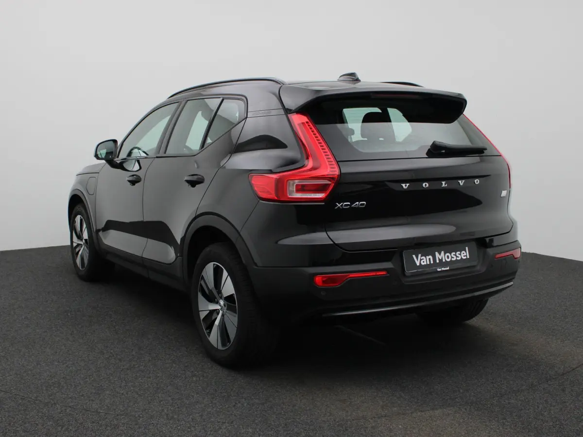 1.5 T4 Plug-in hybrid Plus Dark | LEER | HARMAN KARDON | CAMERA | COMFORTSTOELEN | STOELVERWARMING | NAVIGATIE |