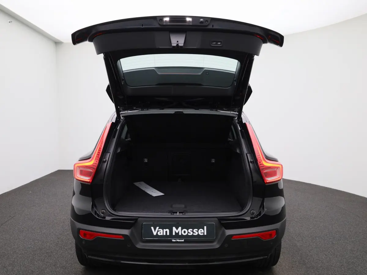 1.5 T4 Plug-in hybrid Plus Dark | LEER | HARMAN KARDON | CAMERA | COMFORTSTOELEN | STOELVERWARMING | NAVIGATIE |