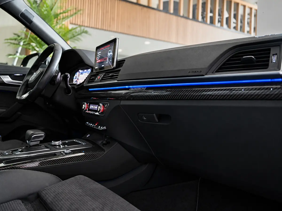 55 TFSI e Quattro Competition | Luchtvering | Pano | 360 | B&O | Ambient+ | Carplay | Digital Dash | Keyless | Matrix Led | Adaptive | Alcantara Leder | Memory | Stoelverwarming | Afgevlakt 