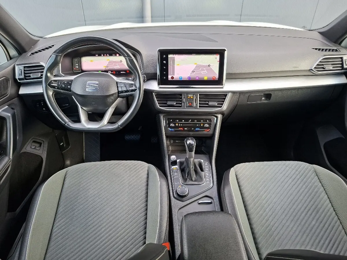 1.4 TSI e-Hybrid PHEV Xperience Business Intense * Trekhaak * Navigatiesysteem * Parkeercamera *
