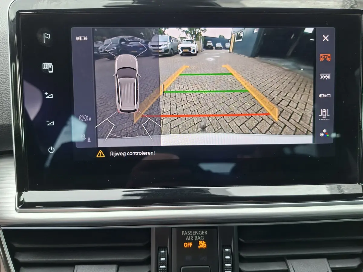 1.4 TSI e-Hybrid PHEV Xperience Business Intense * Trekhaak * Navigatiesysteem * Parkeercamera *