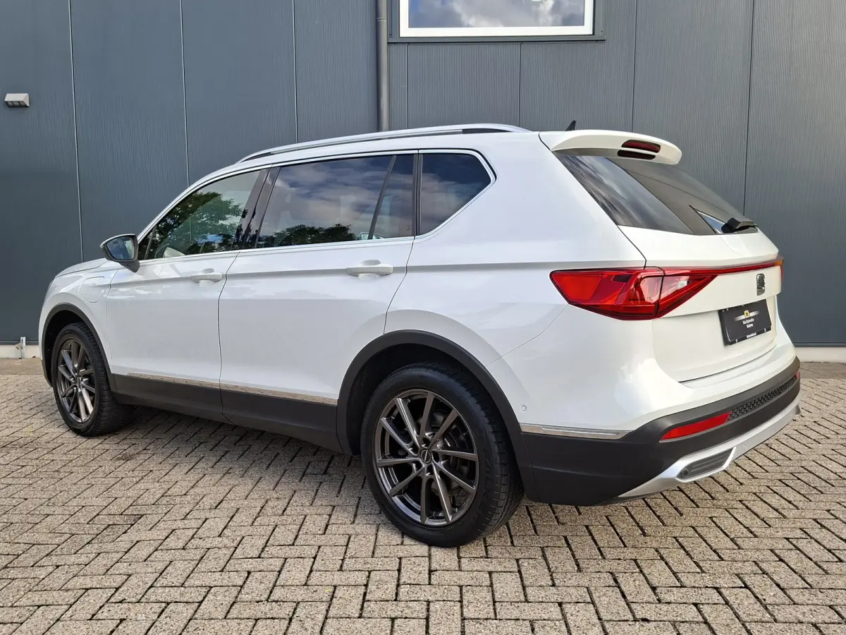 1.4 TSI e-Hybrid PHEV Xperience Business Intense * Trekhaak * Navigatiesysteem * Parkeercamera *