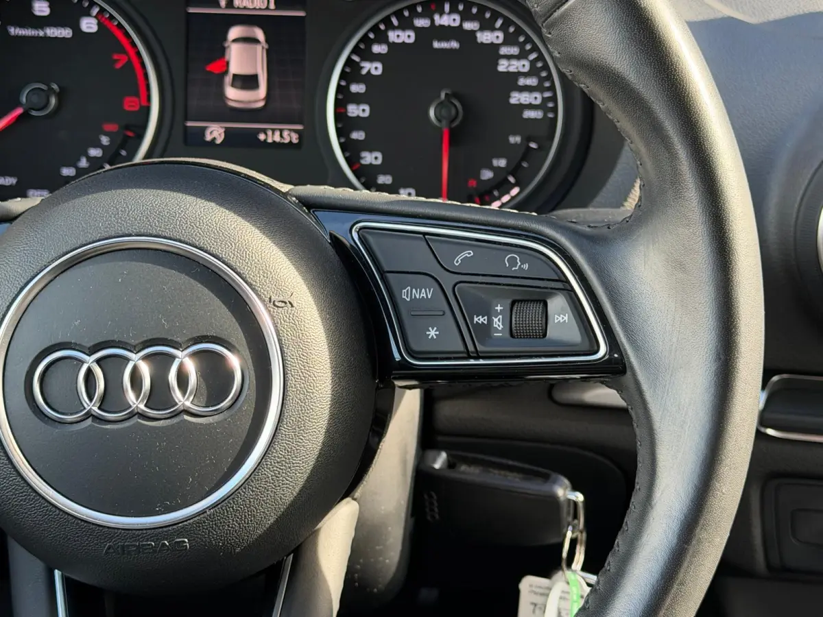 1.0 TFSI Pro Line | 2E EIGENAAR | 3/6/12MND GARANTIE | NL AUTO | CRUISE | XENON | BLUETOOTH | AIRCO | LMV | PDC |
