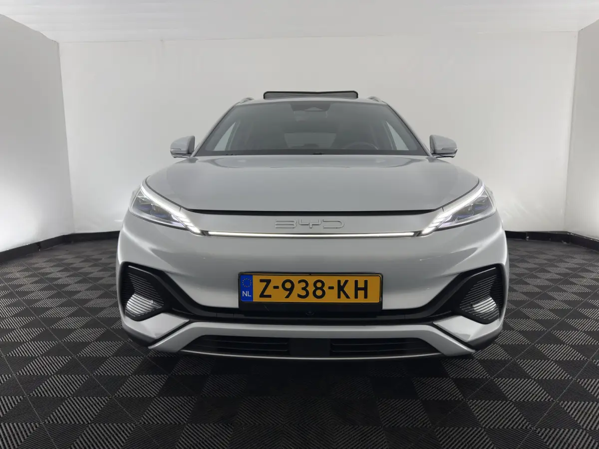 Comfort 60 kWh [3-Fase-11kW] {SoH-94%} (INCL-BTW) *HEATPUMP | PANO | LEATHER | FULL-LED | TOPVIEW | BLINDSPOT | HEATED-COMFORTSEATS | DIGI-COCKPIT | CARPLAY | DAB | NAVI-FULLMAP | ECC | ADAP