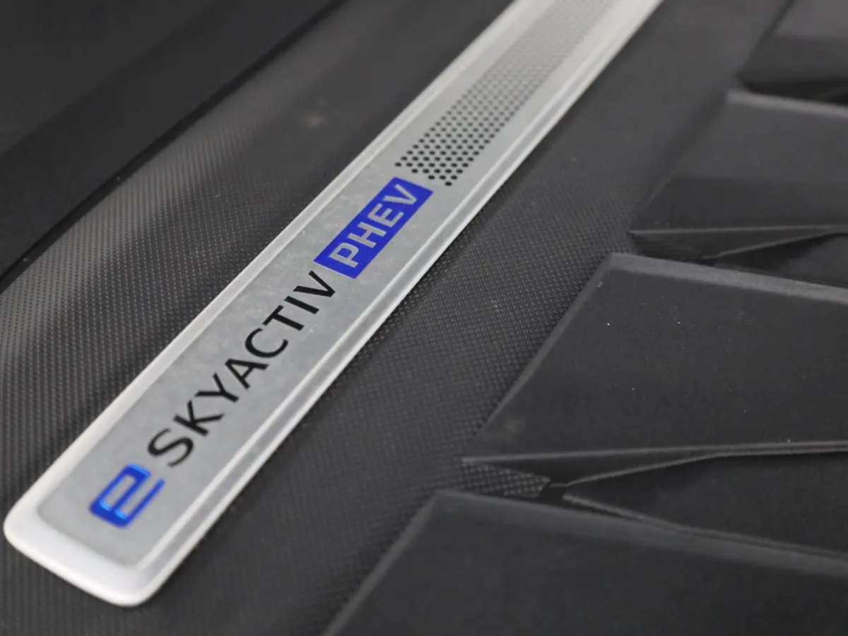 2.5 e-SkyActiv PHEV Exclusive-Line | PANORAMADAK | STOEL-STUURWIELVERWARMING | CAMERA | NAVIGATIE