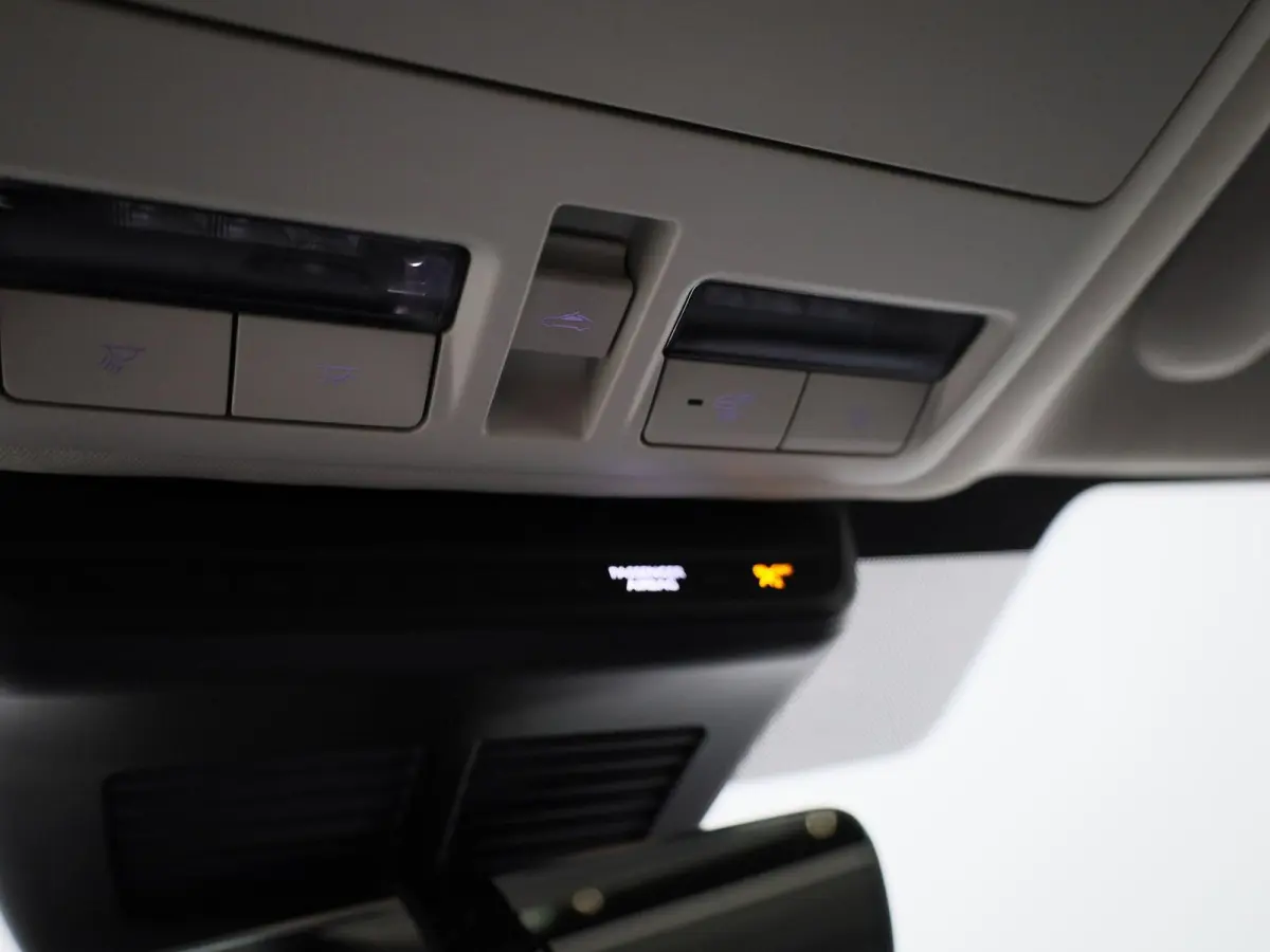 2.5 e-SkyActiv PHEV Exclusive-Line | PANORAMADAK | STOEL-STUURWIELVERWARMING | CAMERA | NAVIGATIE