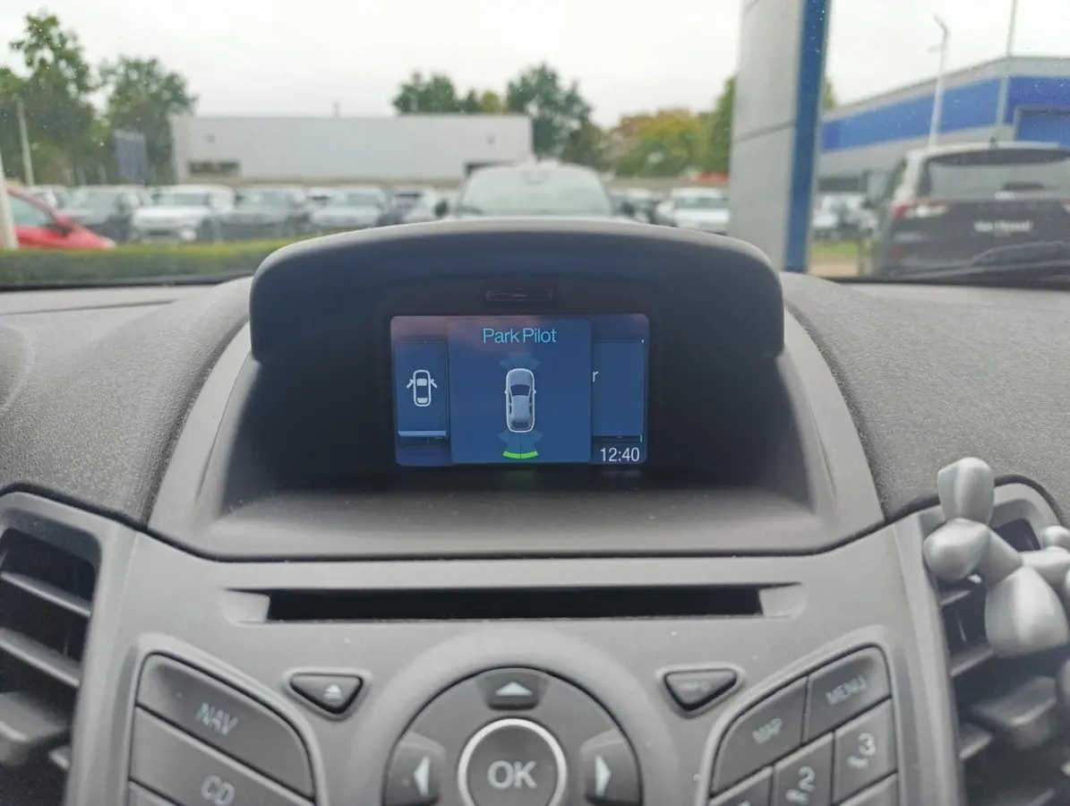 1.0 Style Ultimate | Navigatie | PDC | Airco | LMV