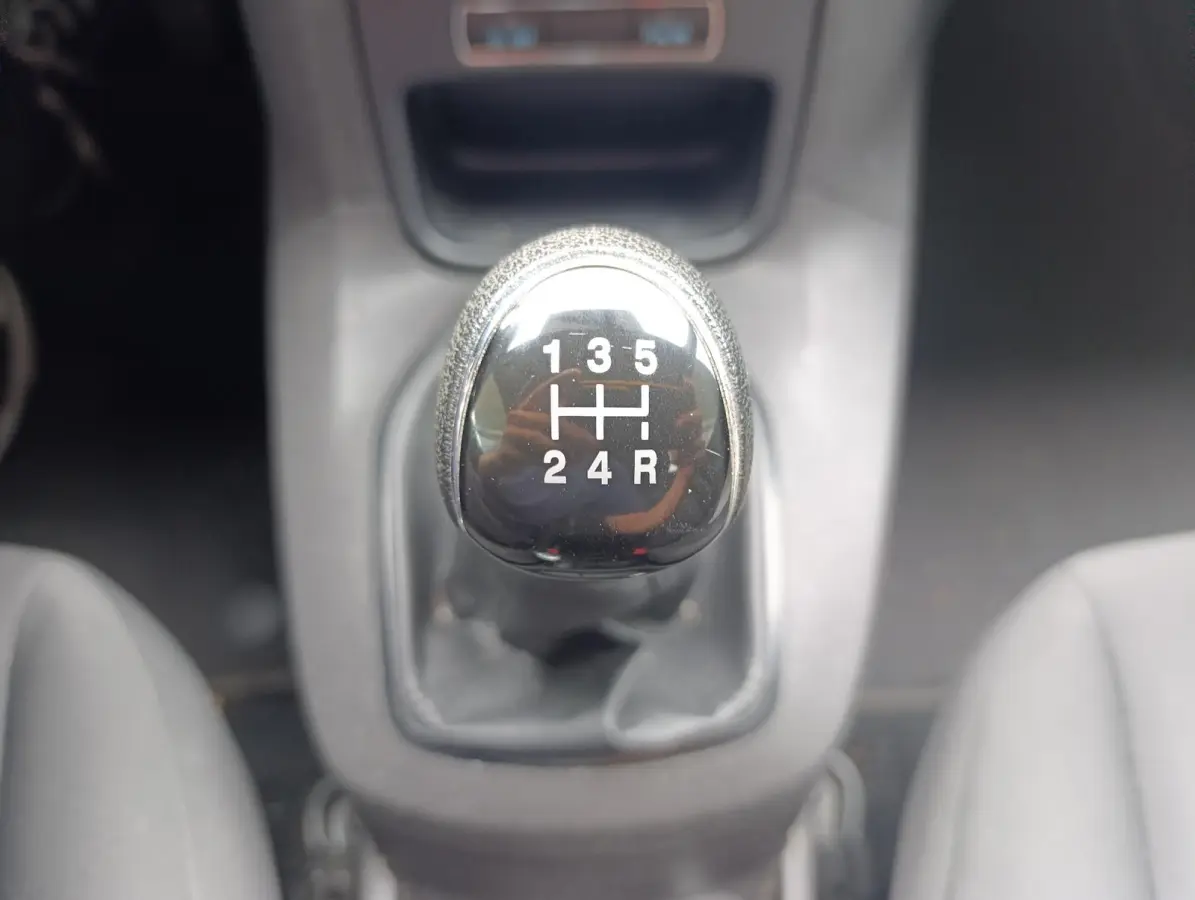 1.0 Style Ultimate | Navigatie | PDC | Airco | LMV