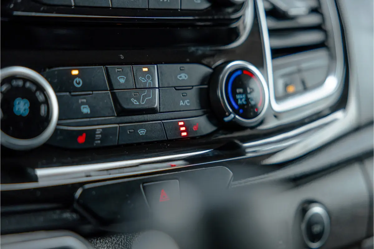 290 2.0 TDCI 185 PK Sport | ACC | Bi-Xenon | Navigatie | CarPlay | Camera | Trekhaak | DAB | Stoelverwarming | Nieuwe APK