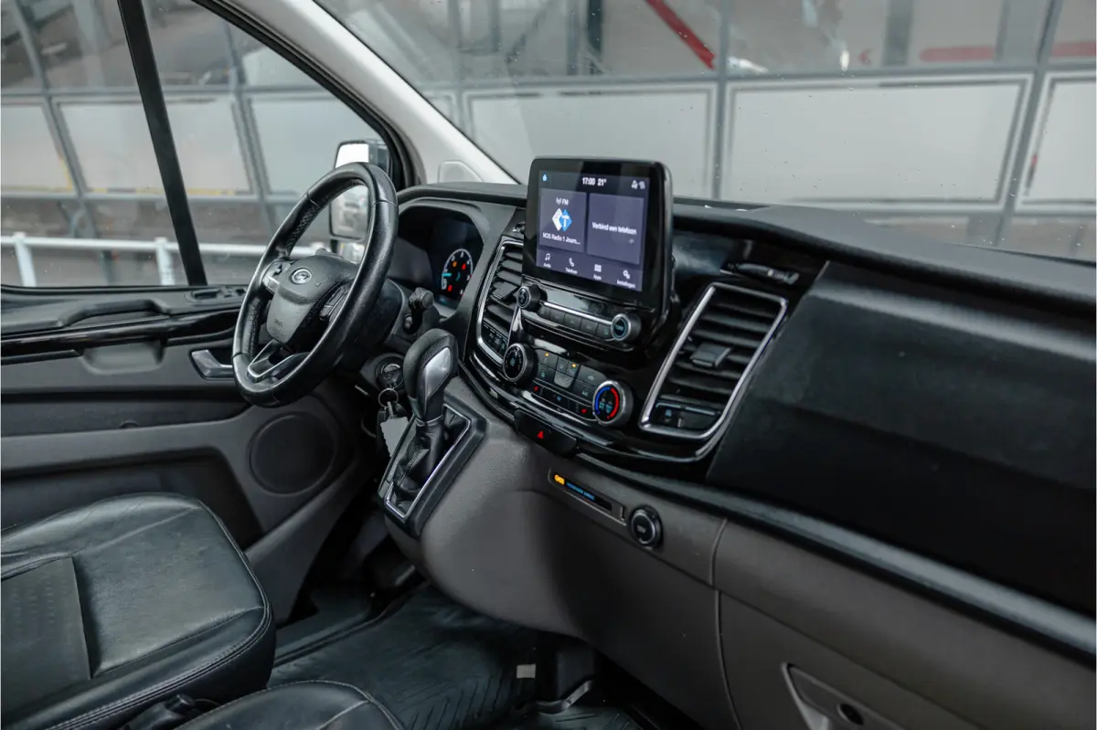 290 2.0 TDCI 185 PK Sport | ACC | Bi-Xenon | Navigatie | CarPlay | Camera | Trekhaak | DAB | Stoelverwarming | Nieuwe APK