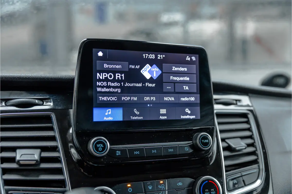 290 2.0 TDCI 185 PK Sport | ACC | Bi-Xenon | Navigatie | CarPlay | Camera | Trekhaak | DAB | Stoelverwarming | Nieuwe APK